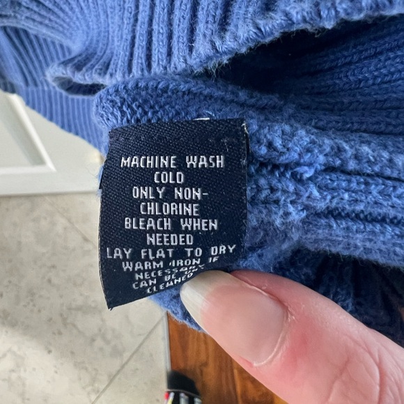 CLEARANCE Women’s Blue Medium Cotton V-Neck Knit Sweater - Picture 6 of 9